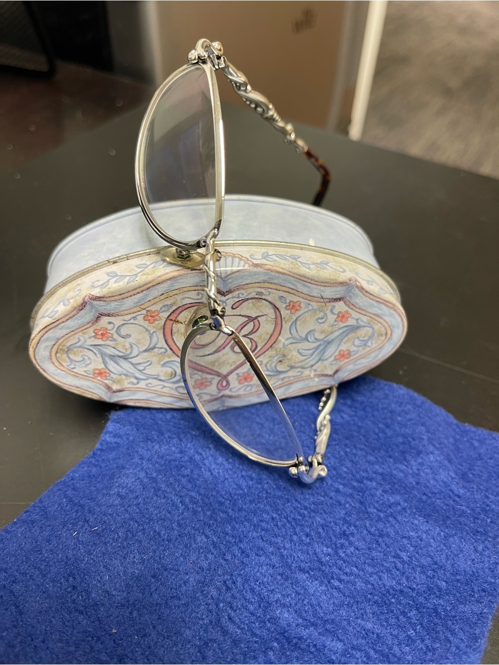Brighton Silver Oval Reading Glasses - Picture 5 of 7